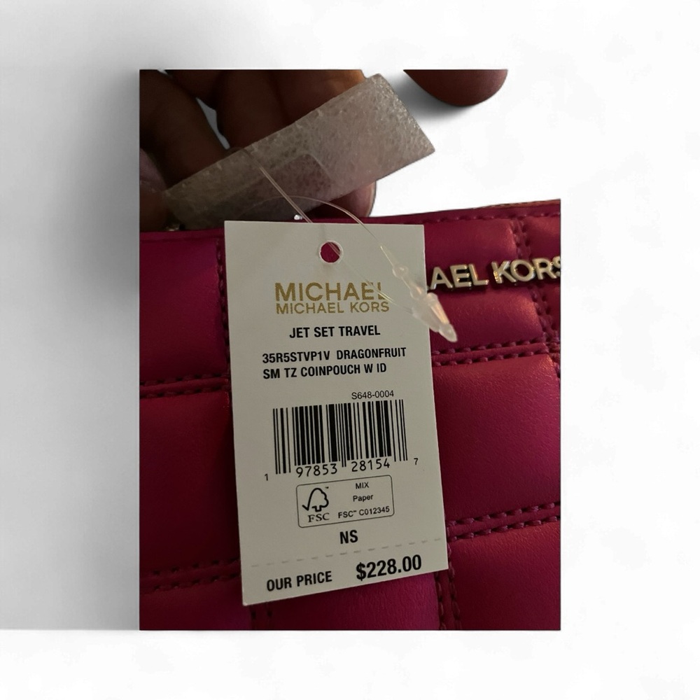Michael Kors Jet Set Travel in Dragonfruit Pink - Picture 3 of 4